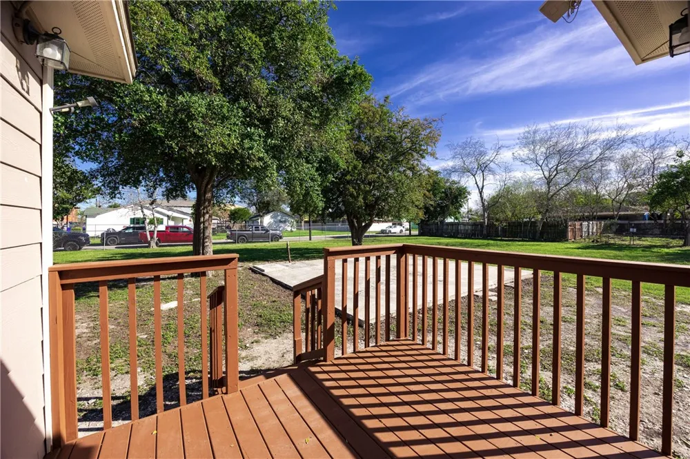2407 Mary Street Corpus Christi, TX 78405