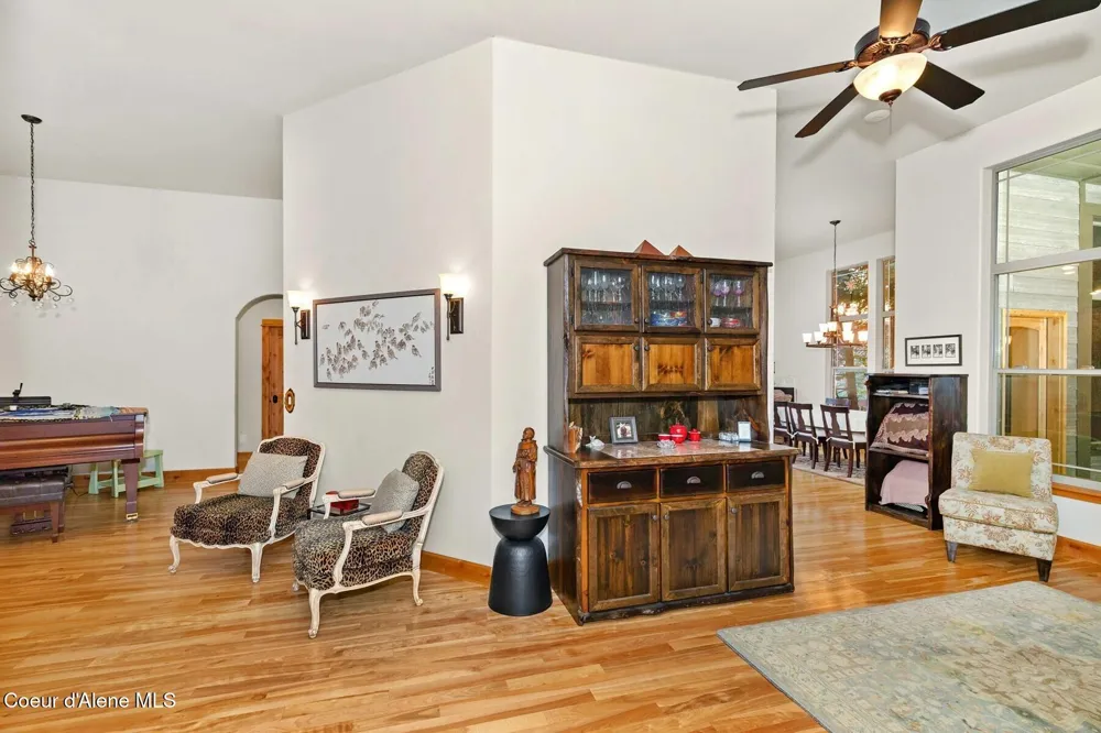 4303 Burns Court Sandpoint, ID 83864