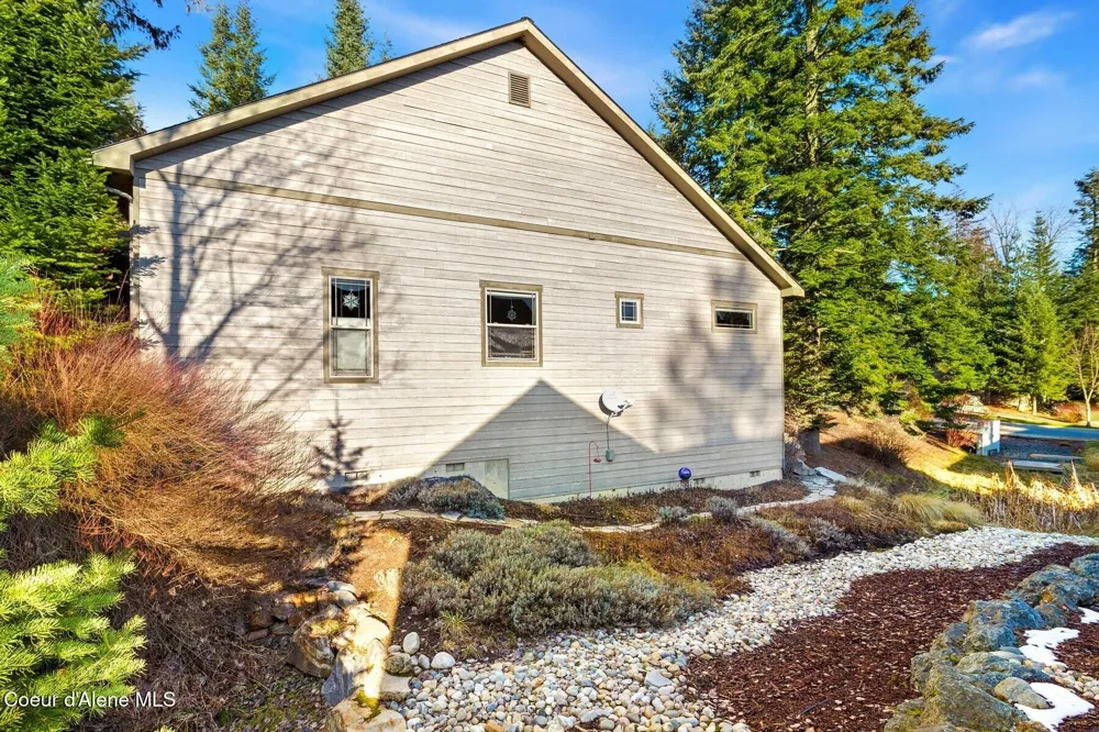 4303 Burns Court Sandpoint, ID 83864