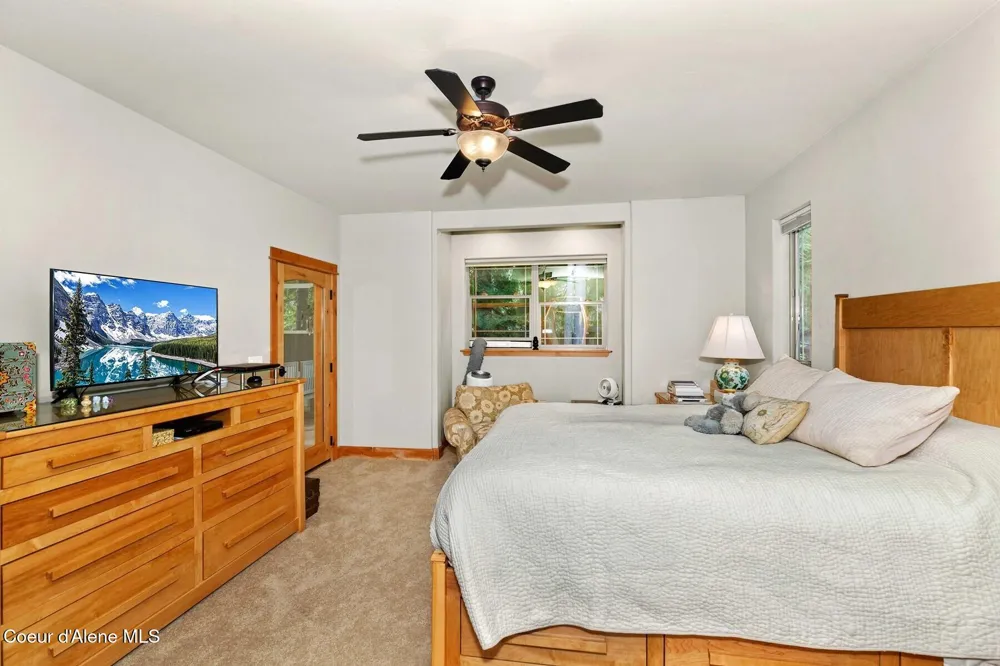 4303 Burns Court Sandpoint, ID 83864