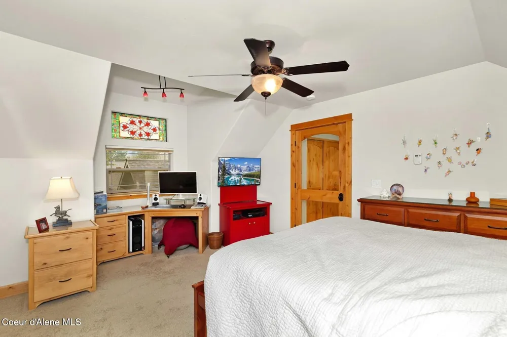 4303 Burns Court Sandpoint, ID 83864
