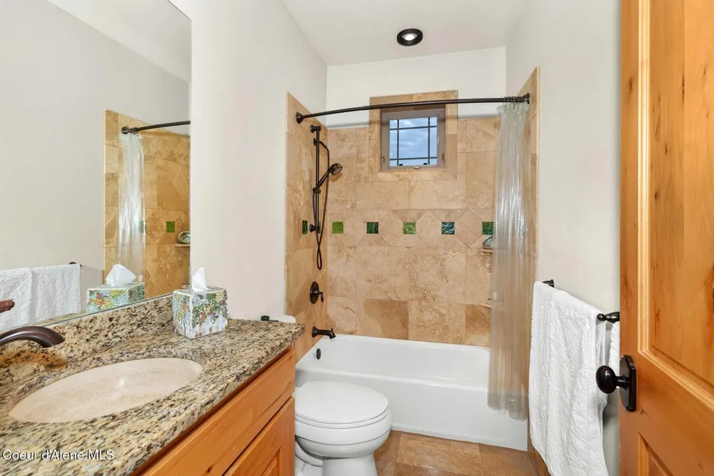 4303 Burns Court Sandpoint, ID 83864