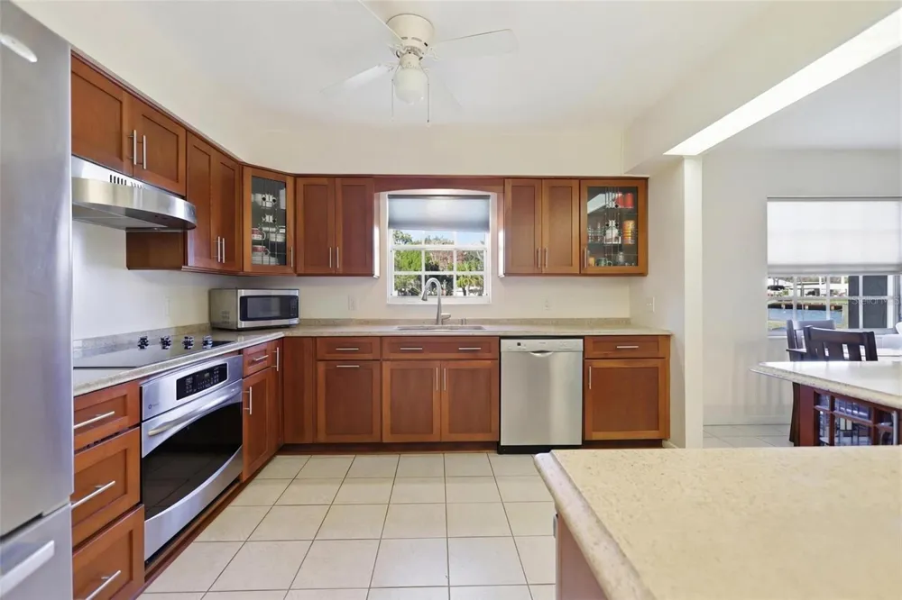 1640 JUNO TRAIL #101H Astor, FL 32102