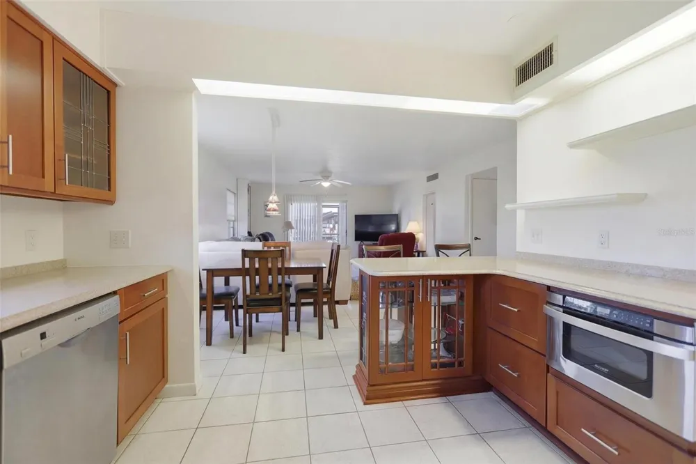 1640 JUNO TRAIL #101H Astor, FL 32102