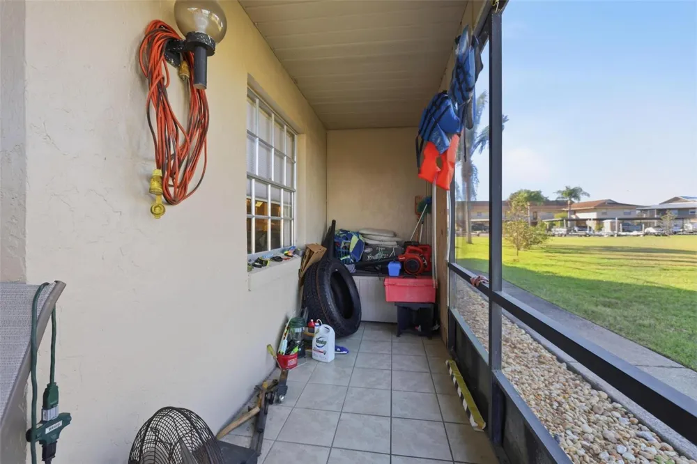 1640 JUNO TRAIL #101H Astor, FL 32102
