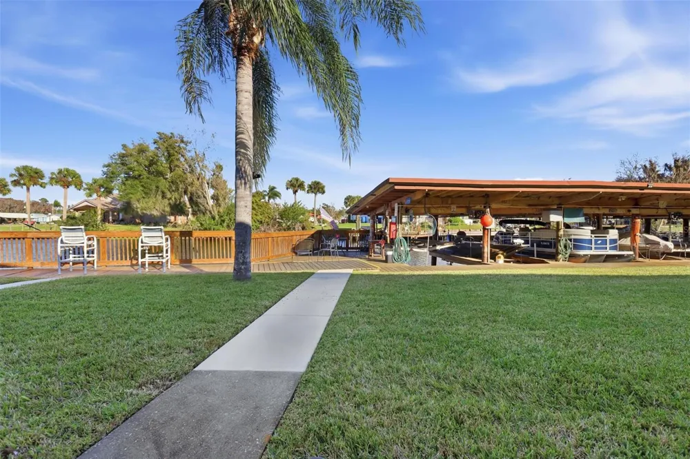 1640 JUNO TRAIL #101H Astor, FL 32102