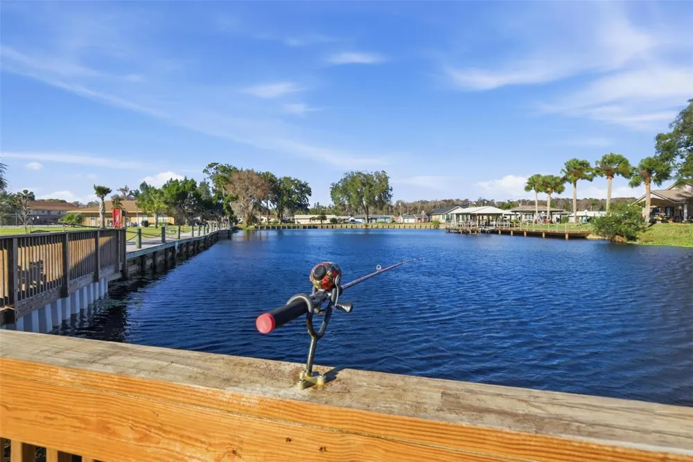 1640 JUNO TRAIL #101H Astor, FL 32102