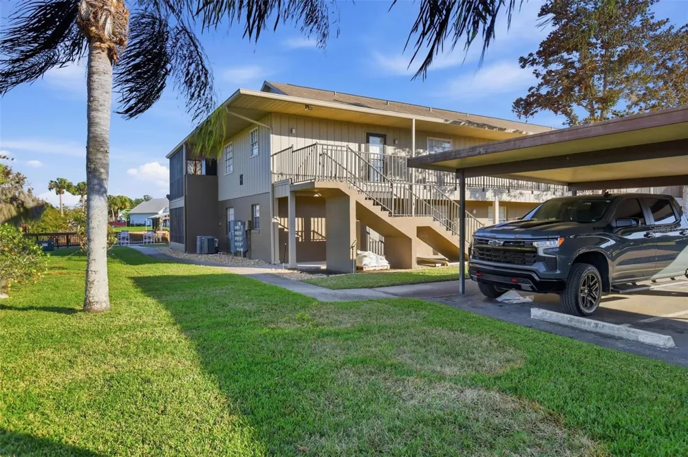 1640 JUNO TRAIL #101H Astor, FL 32102