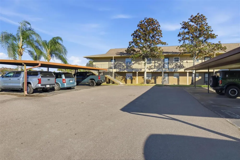 1640 JUNO TRAIL #101H Astor, FL 32102