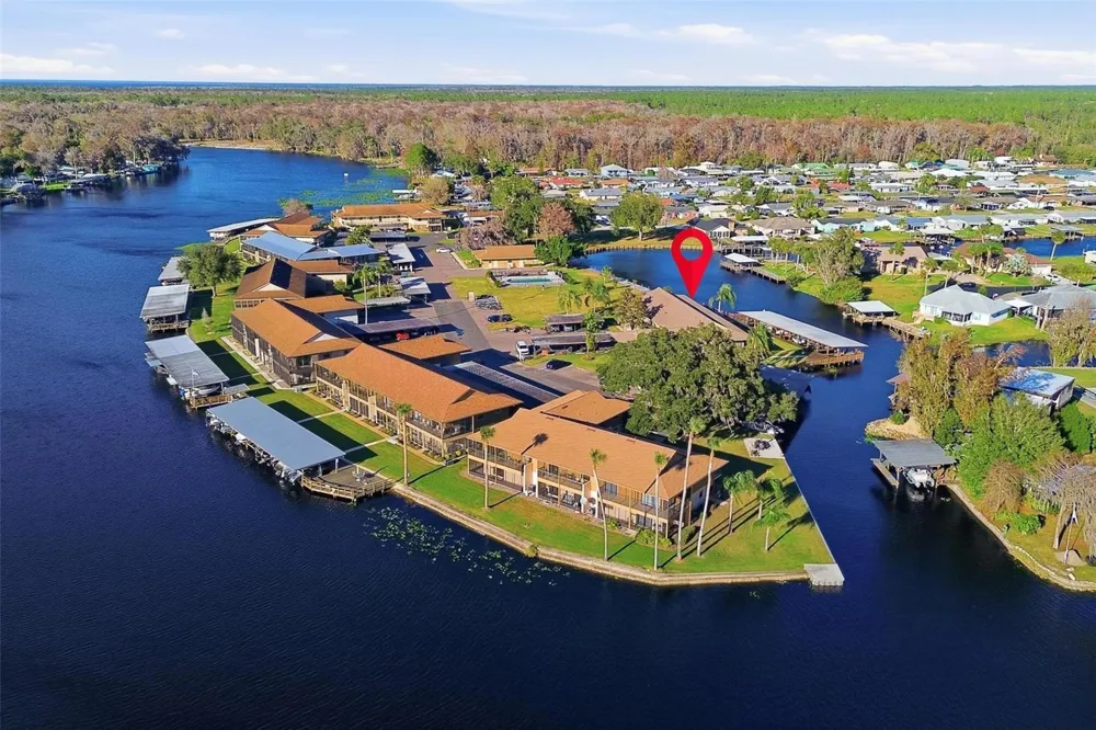 1640 JUNO TRAIL #101H Astor, FL 32102