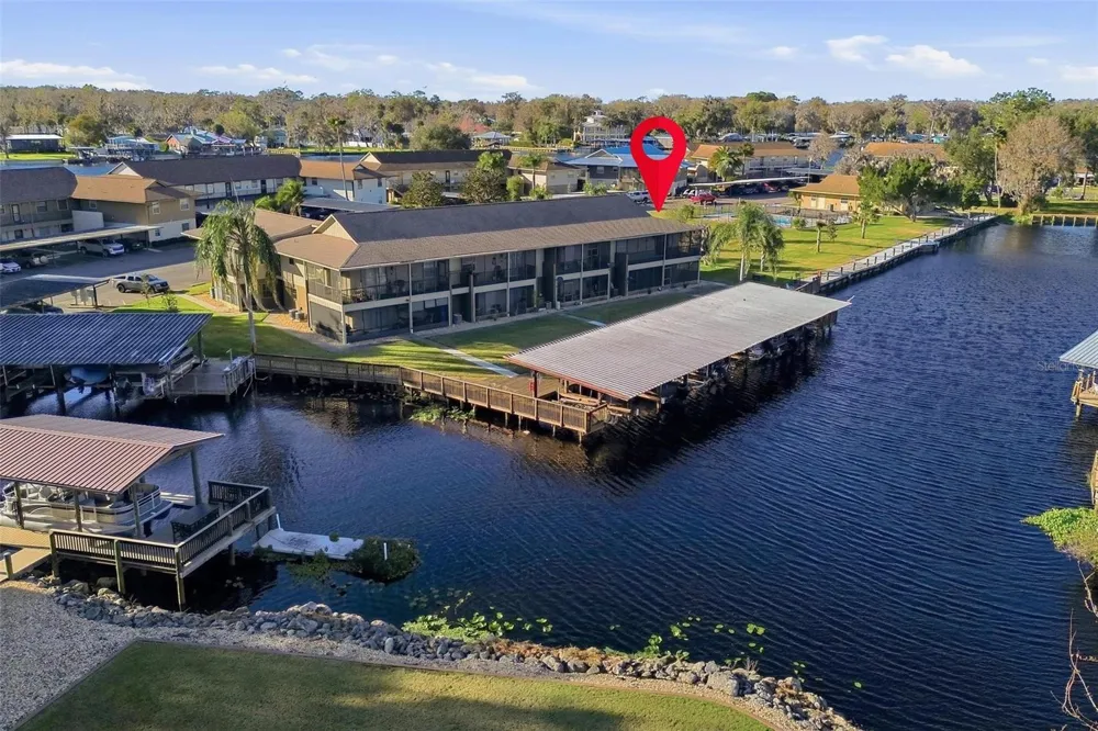 1640 JUNO TRAIL #101H Astor, FL 32102