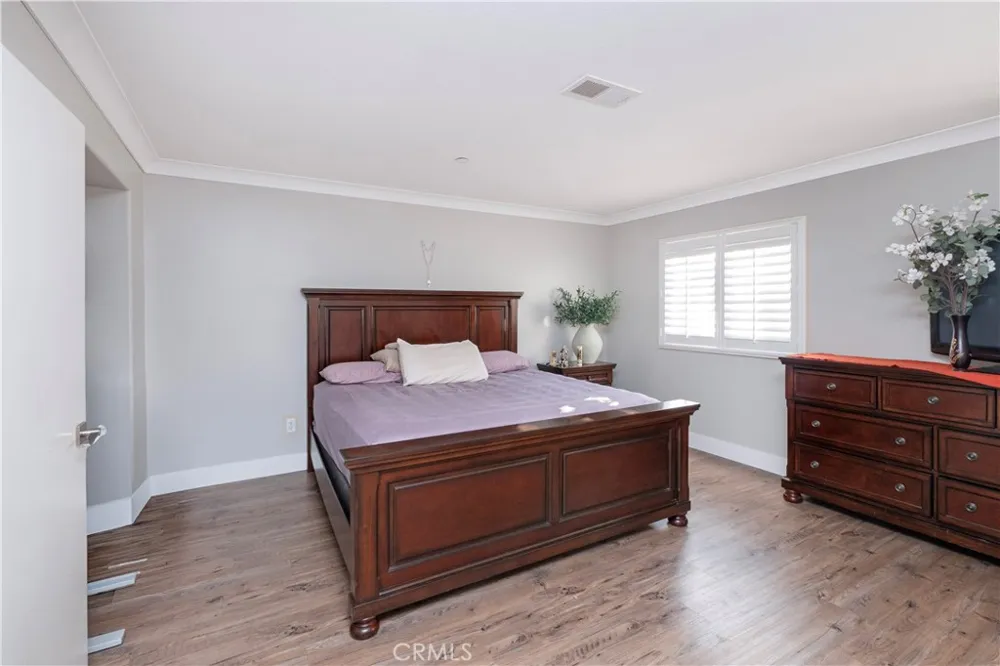 15723 Parkhouse Fontana, CA 92336
