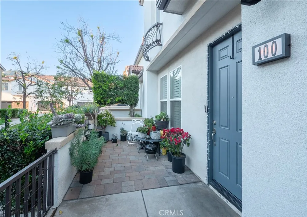 15723 Parkhouse Fontana, CA 92336
