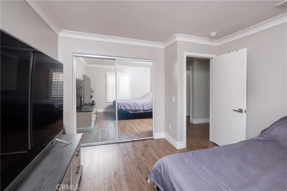 15723 Parkhouse Fontana, CA 92336