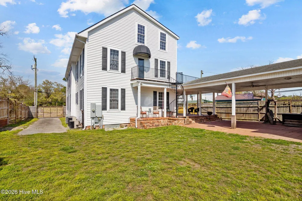116 E Jones Street Trenton, NC 28585