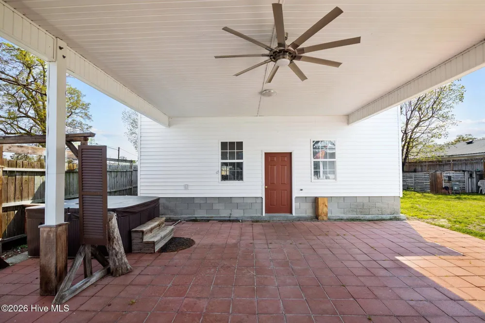 116 E Jones Street Trenton, NC 28585