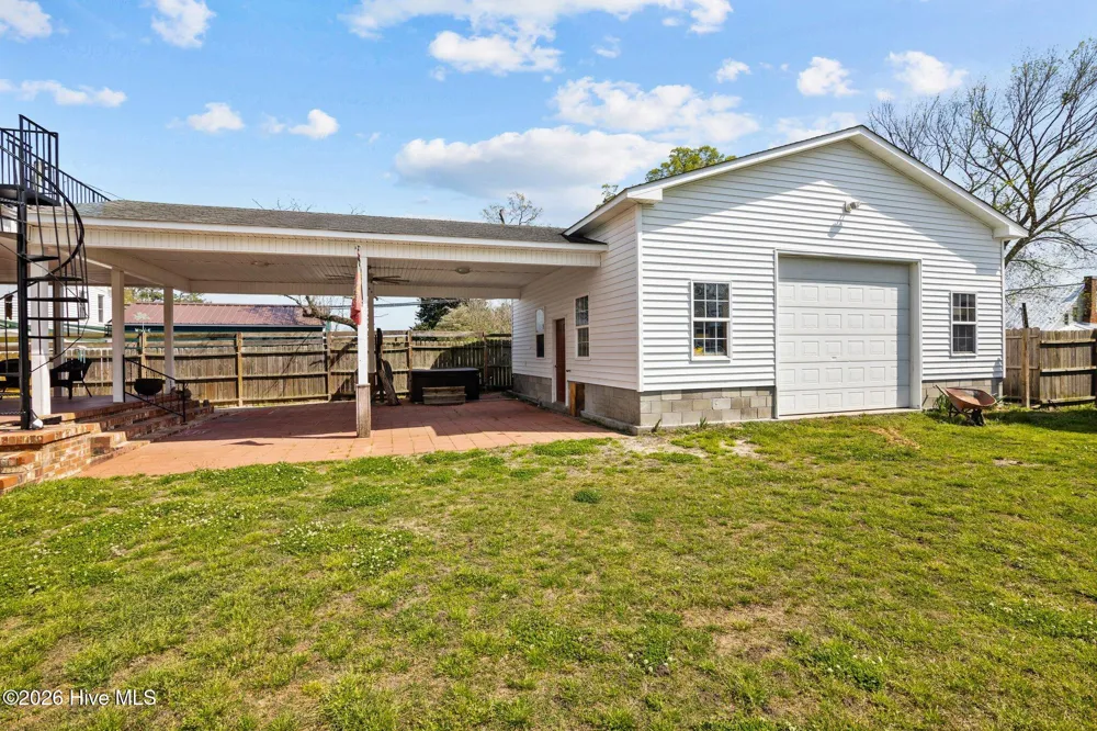 116 E Jones Street Trenton, NC 28585