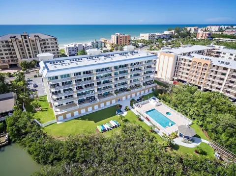19519 GULF BOULEVARD #206