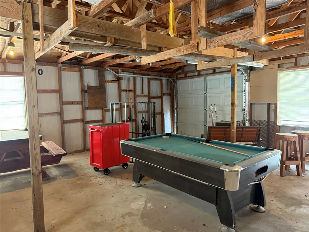 32 Palm Drive Port O'Connor, TX 77982