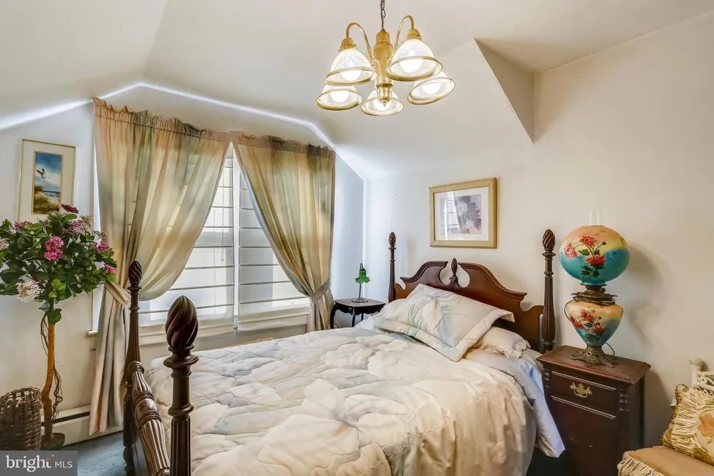 1462 SNUG HARBOR ROAD Shady Side, MD 20764