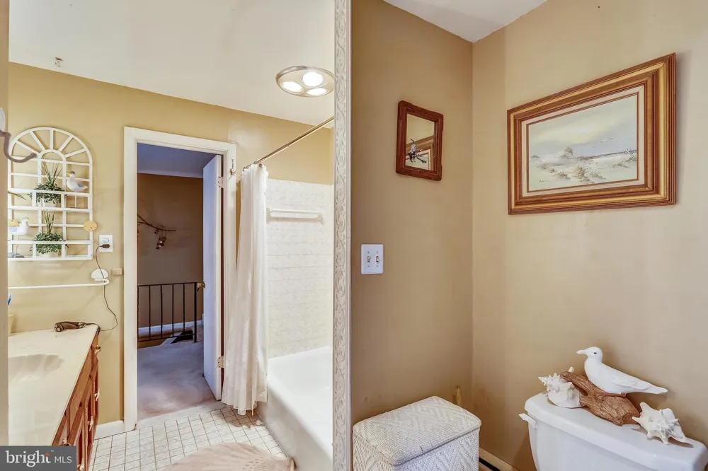 1462 SNUG HARBOR ROAD Shady Side, MD 20764