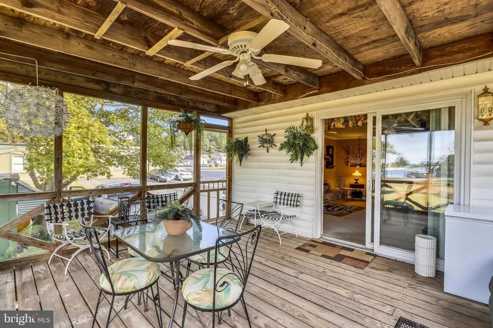 1462 SNUG HARBOR ROAD Shady Side, MD 20764