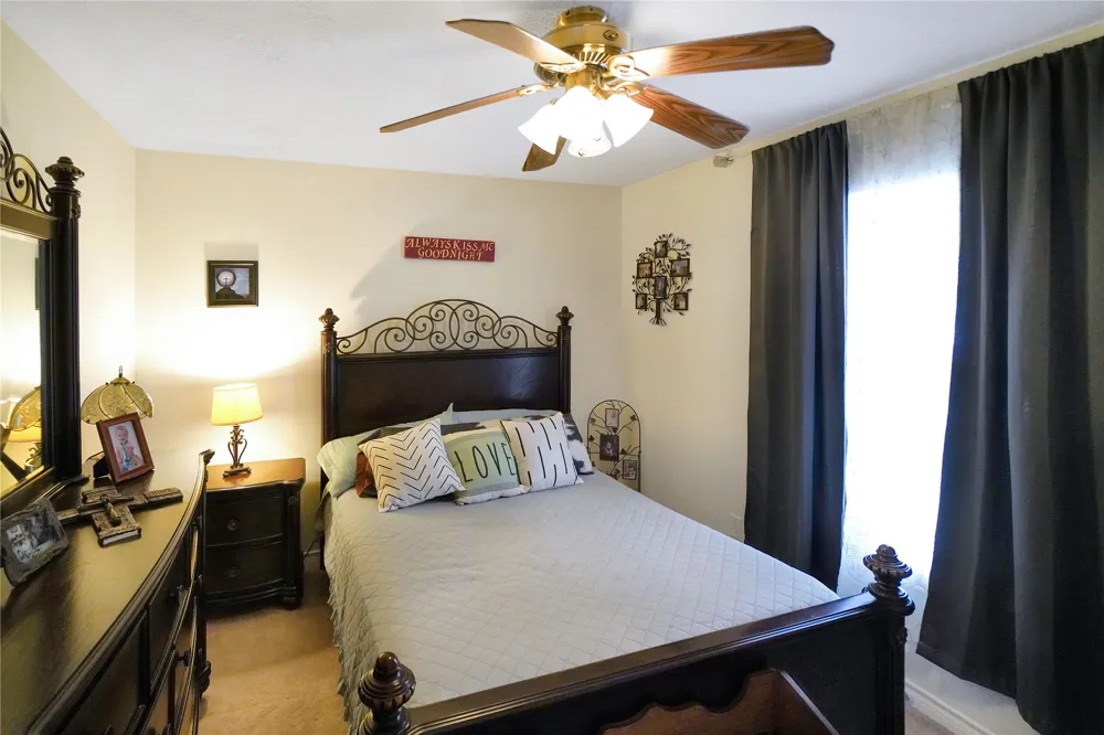 120 Rainbow Cove Holly Lake Ranch, TX 75765