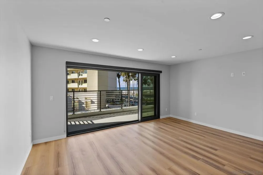 809 Seacoast Drive Imperial Beach, CA 91932