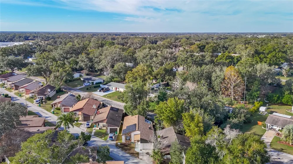 5937 FOREST LANE Zephyrhills, FL 33542