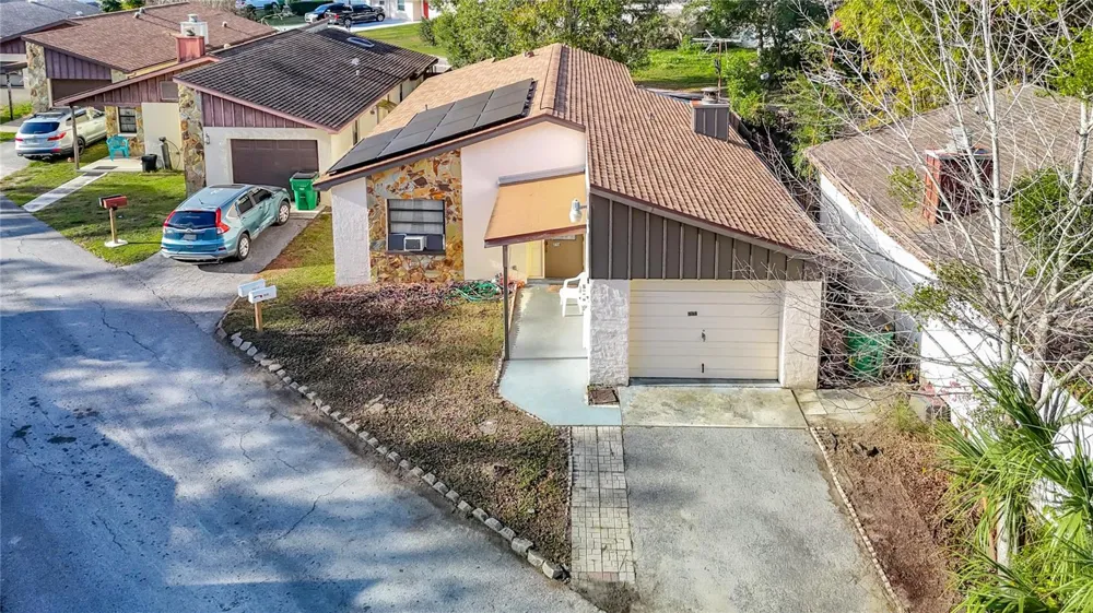 5937 FOREST LANE Zephyrhills, FL 33542