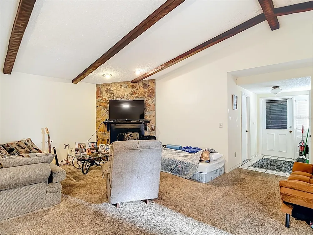 5937 FOREST LANE Zephyrhills, FL 33542