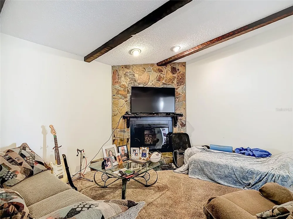 5937 FOREST LANE Zephyrhills, FL 33542