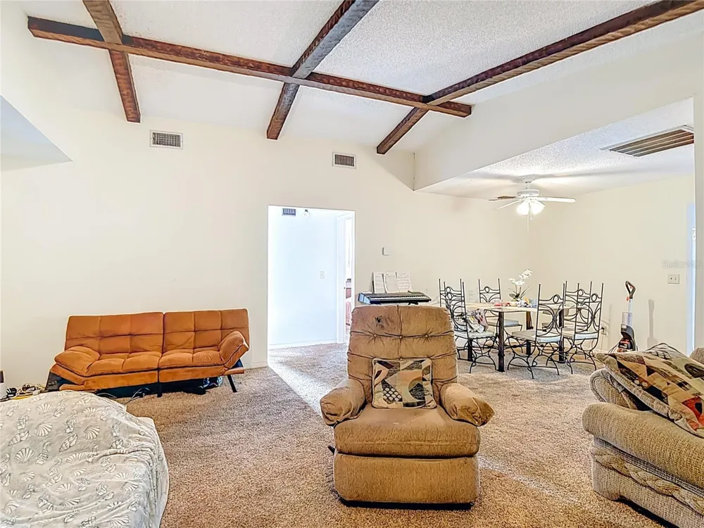 5937 FOREST LANE Zephyrhills, FL 33542