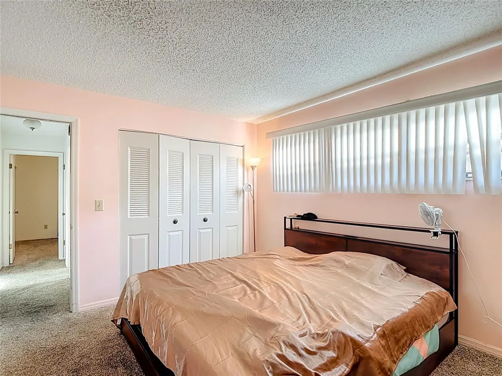 5937 FOREST LANE Zephyrhills, FL 33542