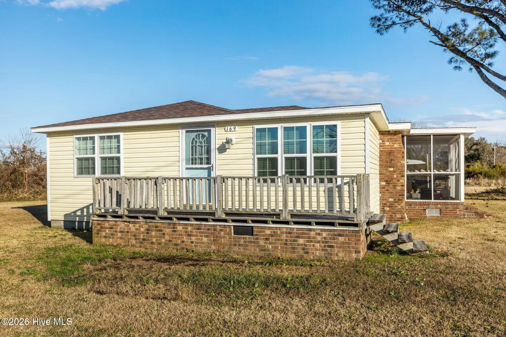 169 Lucille Lewis Drive Marshallberg, NC 28553