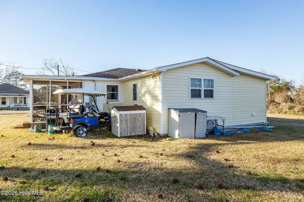 169 Lucille Lewis Drive Marshallberg, NC 28553