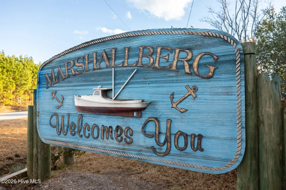 169 Lucille Lewis Drive Marshallberg, NC 28553
