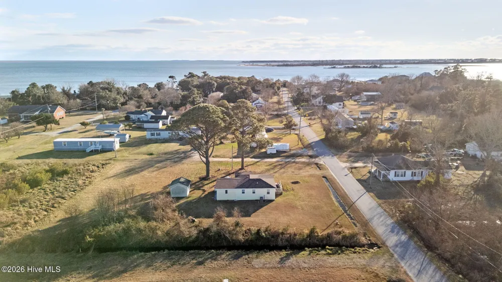 169 Lucille Lewis Drive Marshallberg, NC 28553