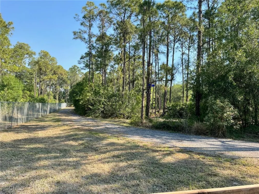 PINE CONE AVENUE Montura Ranches, FL 33440