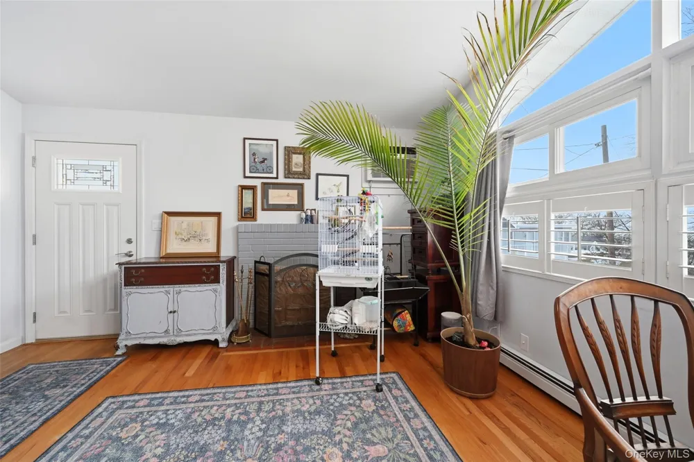 36 Oak Lane Wading River, NY 11792