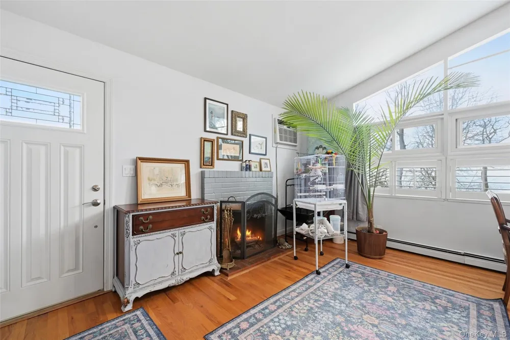 36 Oak Lane Wading River, NY 11792