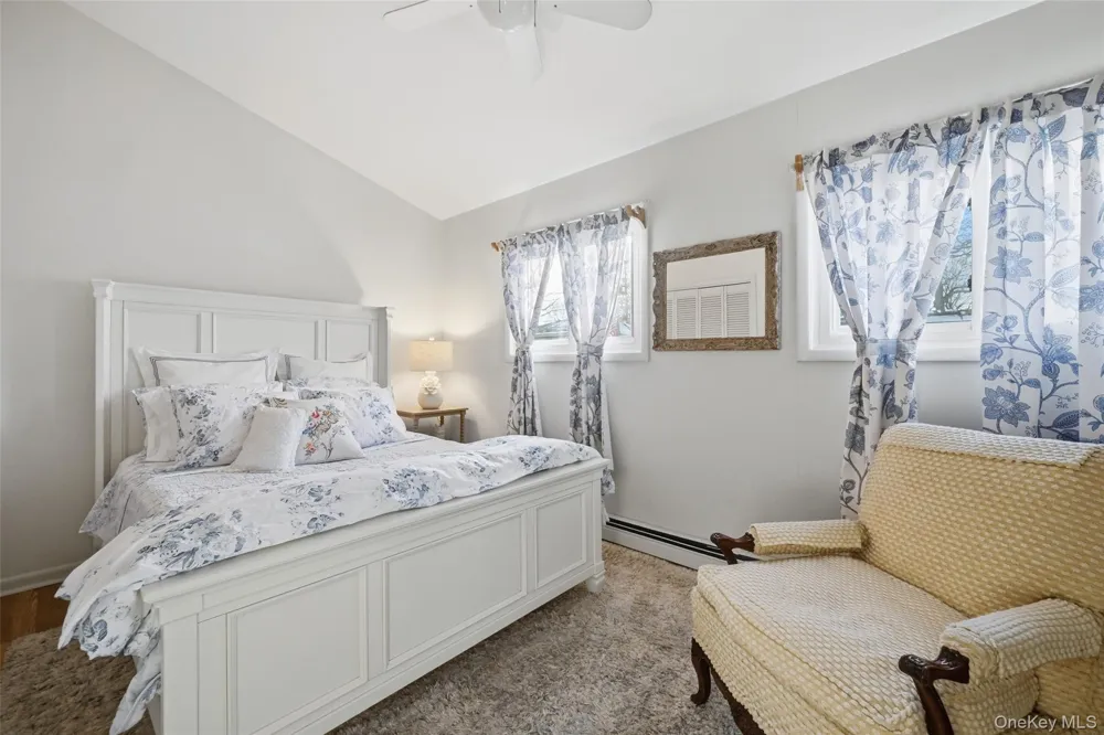 36 Oak Lane Wading River, NY 11792