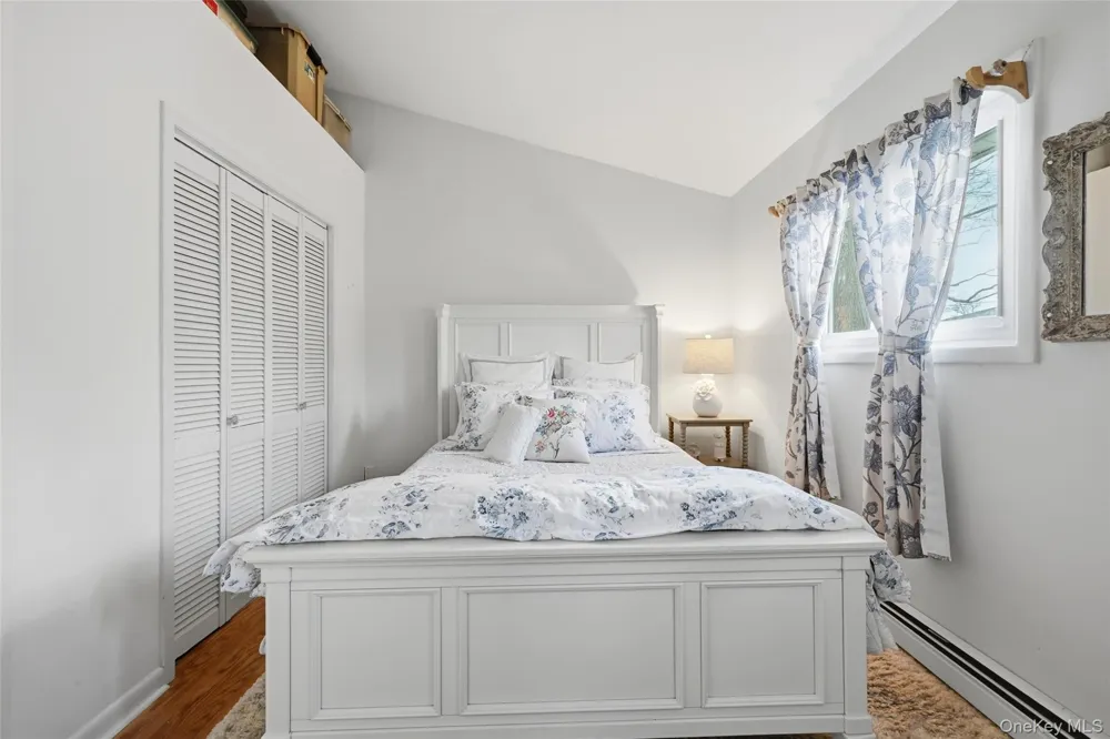 36 Oak Lane Wading River, NY 11792