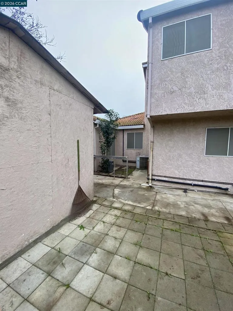 1729 Alum Rock Ct Modesto, CA 95358