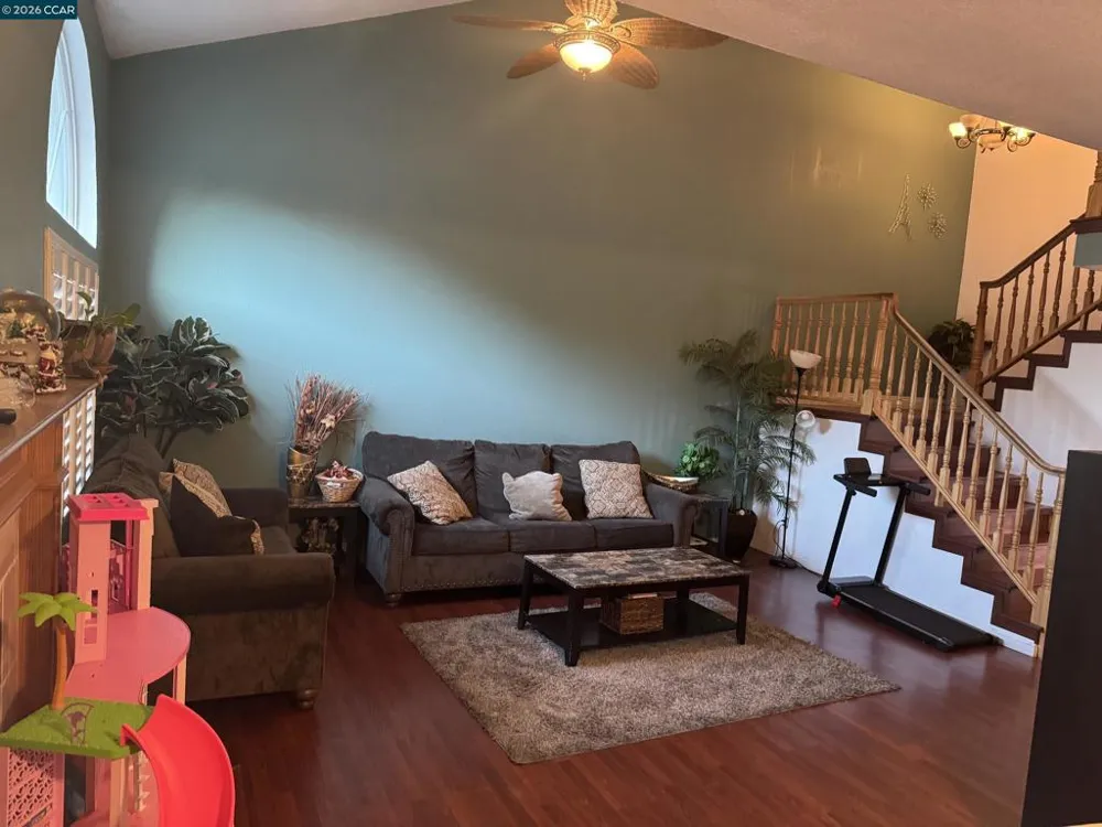 115 Pelican Loop Pittsburg, CA 94565