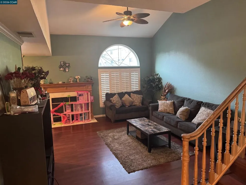 115 Pelican Loop Pittsburg, CA 94565