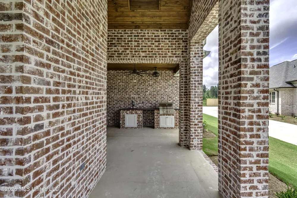 624 Big Valley Loop Flowood, MS 39232