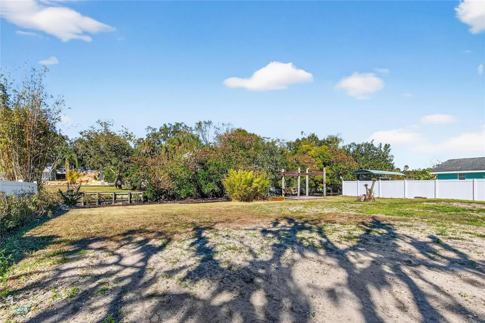 8615 PARKWAY CIRCLE Riverview, FL 33569