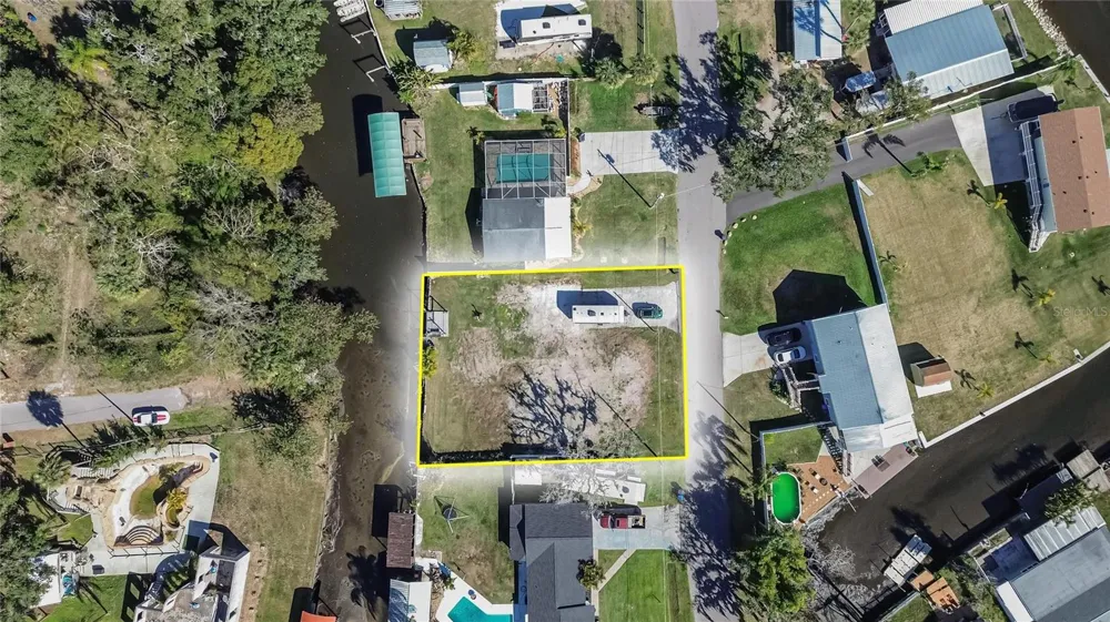 8615 PARKWAY CIRCLE Riverview, FL 33569