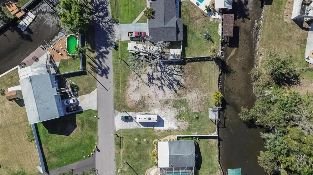 8615 PARKWAY CIRCLE Riverview, FL 33569